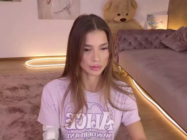 LennaGodess from BongaCams