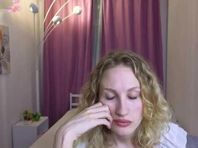 LexieSun webcams show profile image 