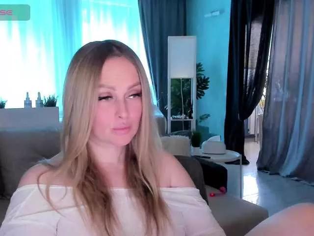 LibbyNora from BongaCams