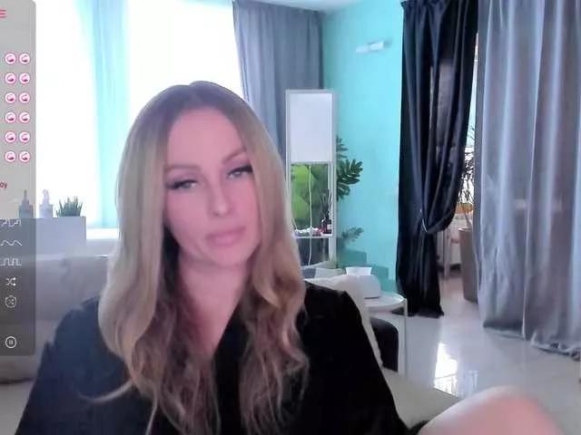 LibbyNora from BongaCams