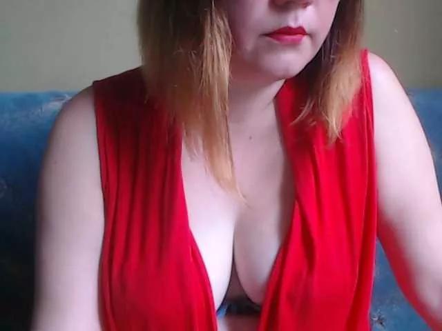 LillyMatts on BongaCams 