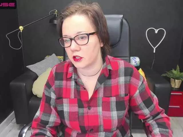 LillyMatts on BongaCams 
