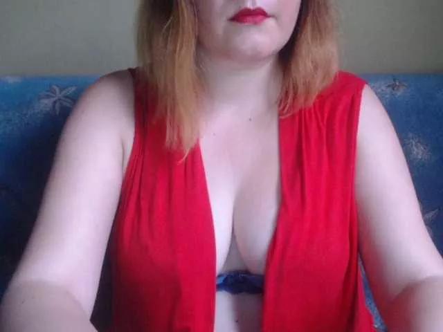 LillyMatts on BongaCams 