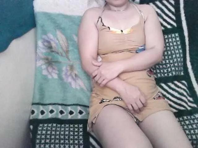 Lily18a from BongaCams