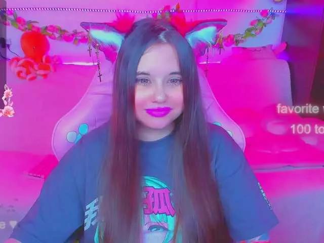 LittleKitsune from BongaCams