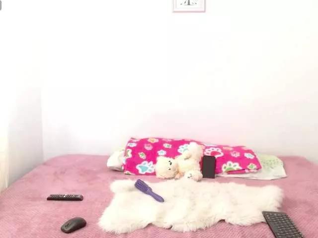 littleshydoll from BongaCams is Freechat