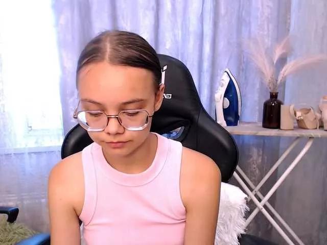 LollyPolly from BongaCams