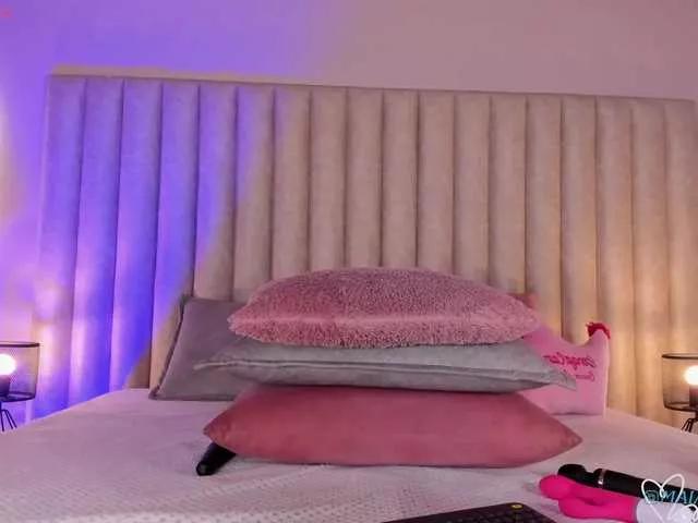 MaiaCollins from BongaCams