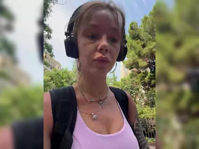 MalunaMoon from BongaCams is Freechat