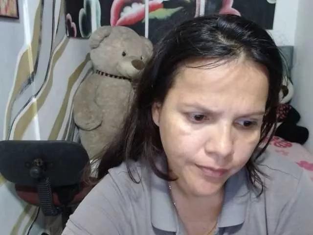 Manazahot99 from BongaCams