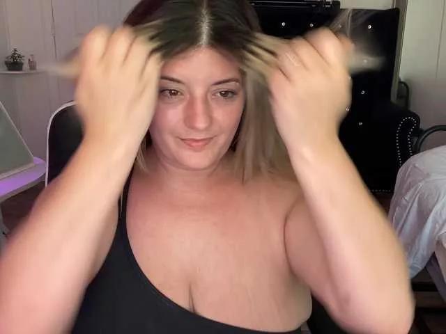 maramaze from BongaCams