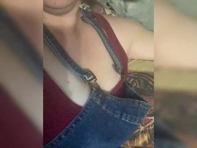 MarinaAnton2121 from BongaCams is Freechat
