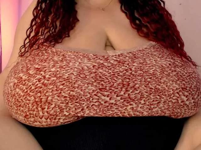 Mayabigtitss from BongaCams