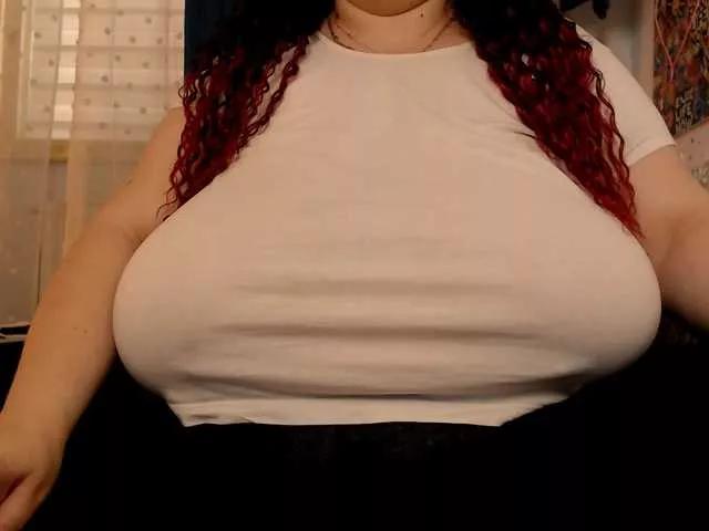 Mayabigtitss from BongaCams