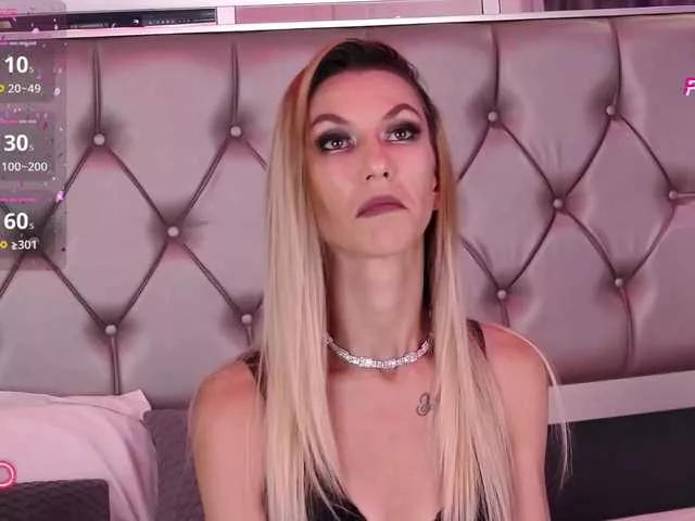 MayaHale from BongaCams