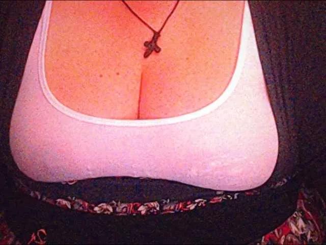 mayalove4u from BongaCams