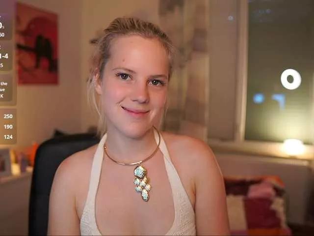 merrilyn from BongaCams