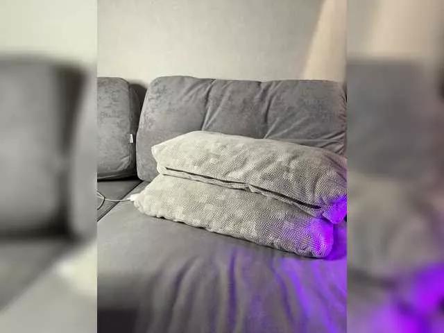 MillyMillya from BongaCams