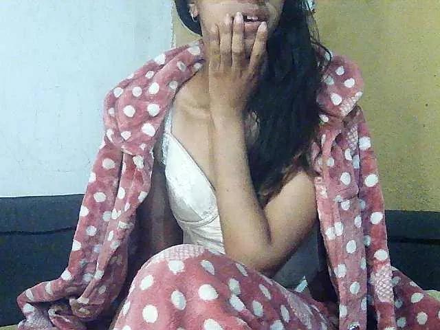 Mimie586 from BongaCams