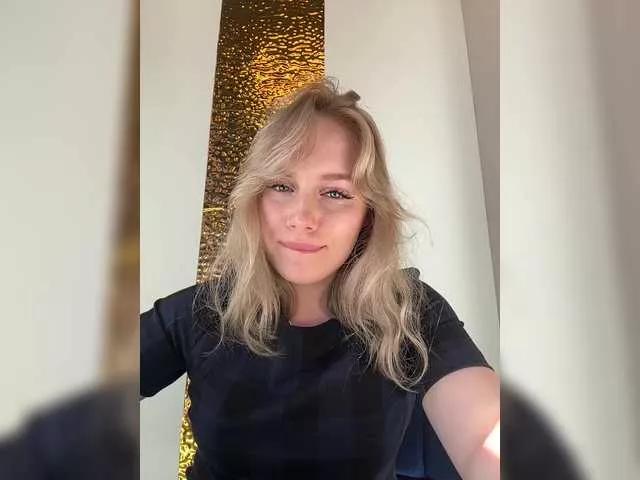 MissAlis from BongaCams