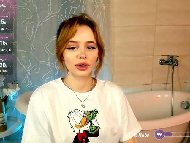 MissRedFox from BongaCams