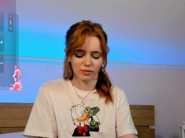 MissRedFox from BongaCams