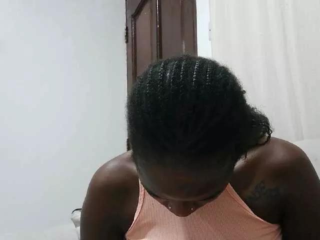MissRoyalty from BongaCams is Freechat