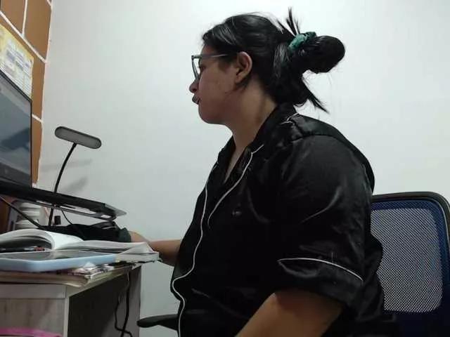 Mollyshake11 from BongaCams