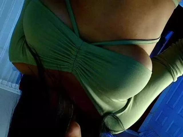mommyjeva from BongaCams
