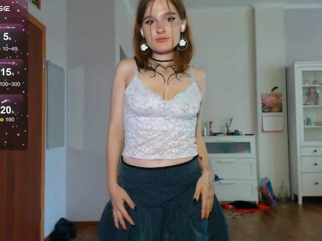 momorenaaa from BongaCams