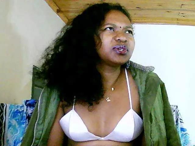 NadiaLoverwy from BongaCams is Freechat