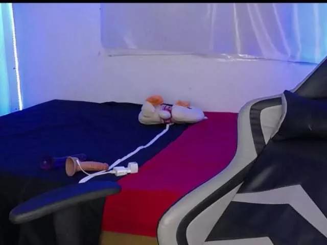 ninatinydoll from BongaCams