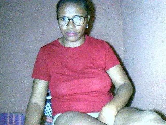 Nirinah2710 from BongaCams is Freechat