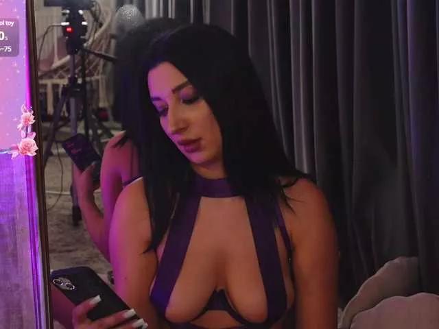Girls: try live performances with matured performers, from dancing to quirks, in a variety of beautiful sex cams.