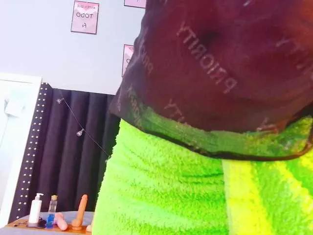 petitelittleebony from BongaCams is Freechat