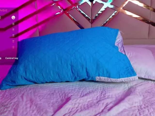 playfulcurvy from BongaCams is Freechat
