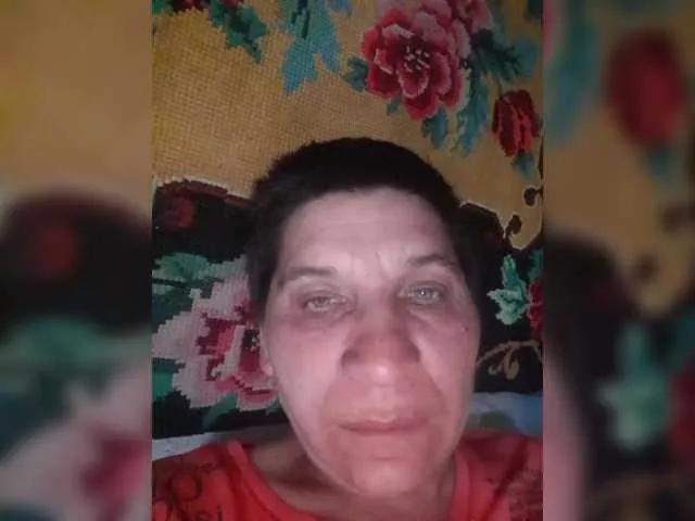 PollyMILF-By from BongaCams