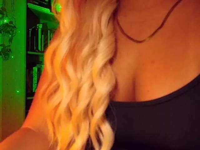 queensativa from BongaCams