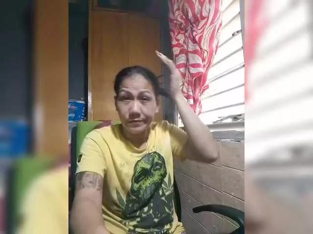 Rarra from BongaCams