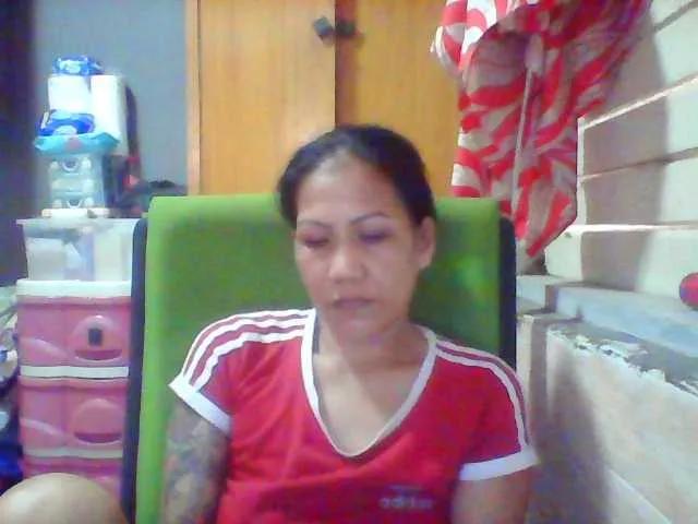 Rarra from BongaCams