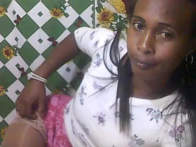 Reine2delice from BongaCams is Freechat