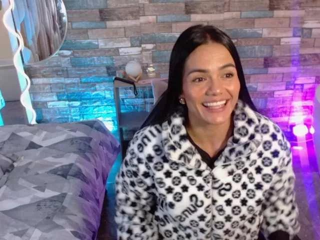 Rosalind-tay from BongaCams is Freechat
