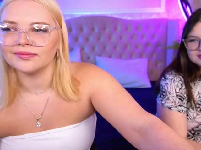 Photos of RosieMoons from BongaCams is Freechat
