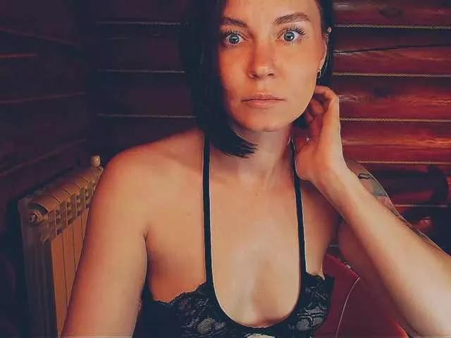 RosseWi from BongaCams
