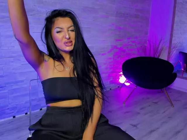 Rubby-Shine from BongaCams is Freechat