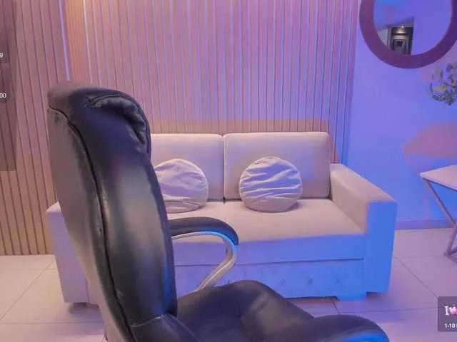 SamanthaKlein from BongaCams