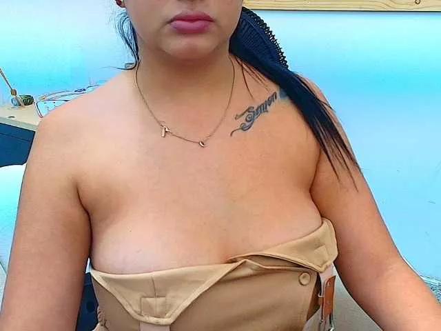 sara401 from BongaCams