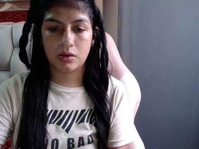 sara401 from BongaCams
