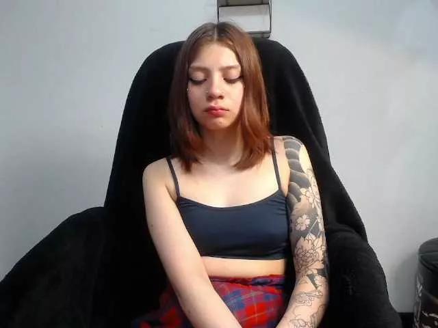 SARAI-PETITE from BongaCams is Freechat