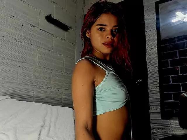 sarasandle from BongaCams